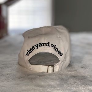 🐳🐳-Vineyard Vines ladies Baseball Cap.